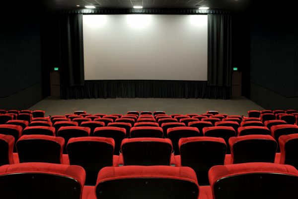 Next! Il film sulle possibilità della vita nelle sale dal 27 aprile