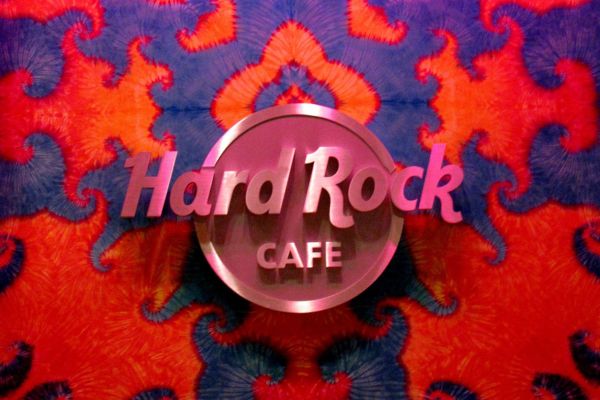 Buon compleanno Hard Rock Cafe spegne 52 candeline