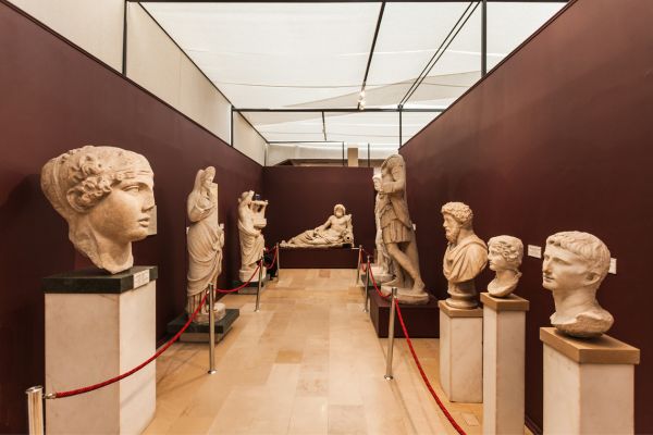 Archeologia tornano in Italia dagli Usa 266 reperti trafugati in passato