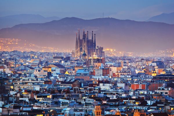 La migliore biblioteca al mondo Si trova a Barcellona