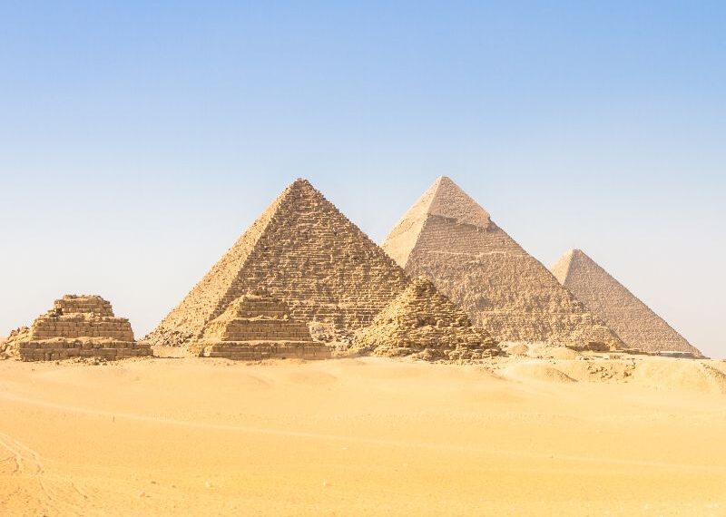 Le tre piramidi