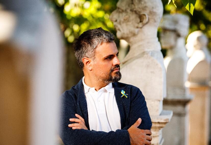 “Saprò dire il tuo nome”, l’ultimo lavoro di Massimiliano Coccia tra versi e ricerca