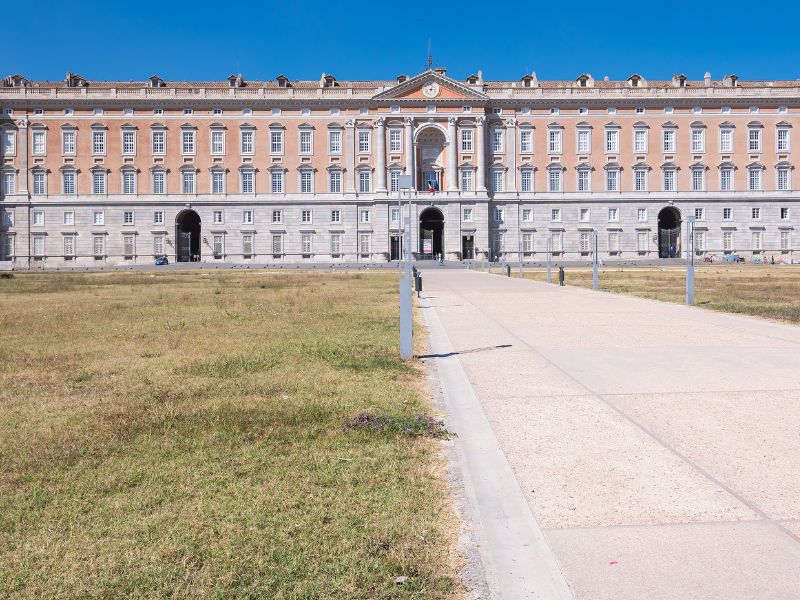 Luciano Ligabue porta alla Reggia di Caserta il suo “Campovolo”